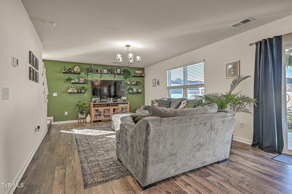 Photo #23: 110 Crawford Circle