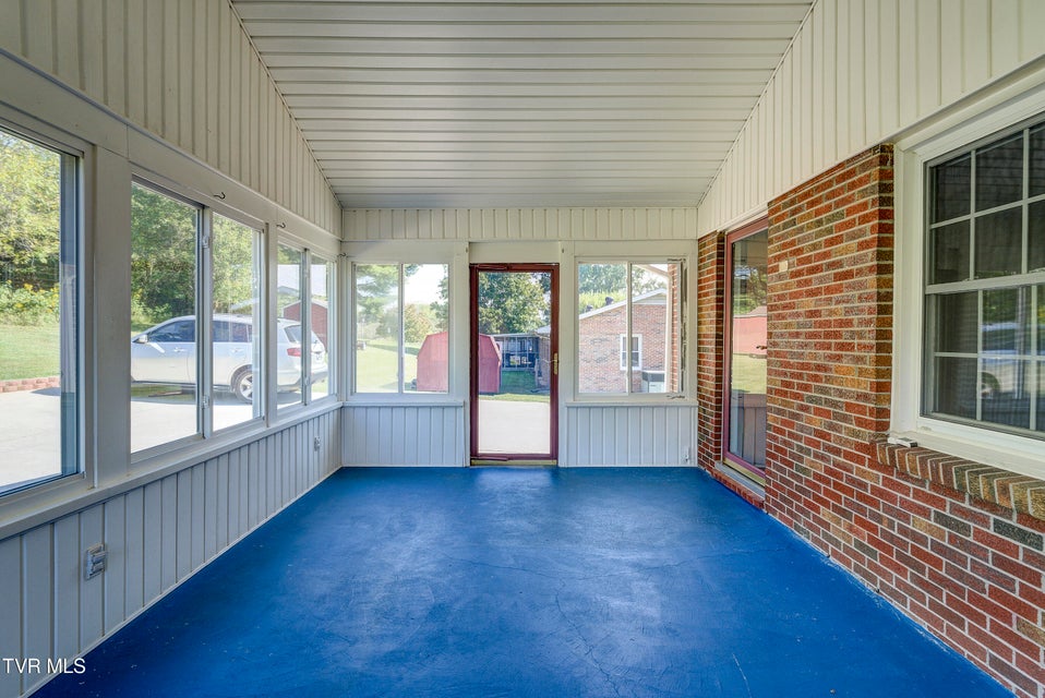 Photo #30: 360 Highway 75 