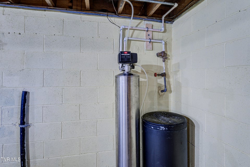 Photo #34: 360 Highway 75 