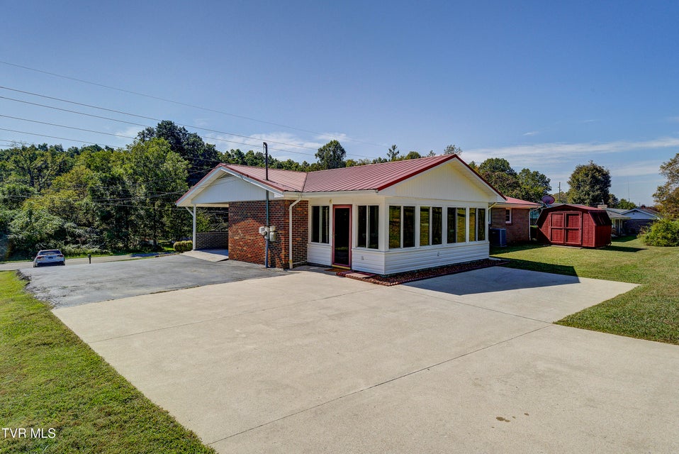 Photo #46: 360 Highway 75 