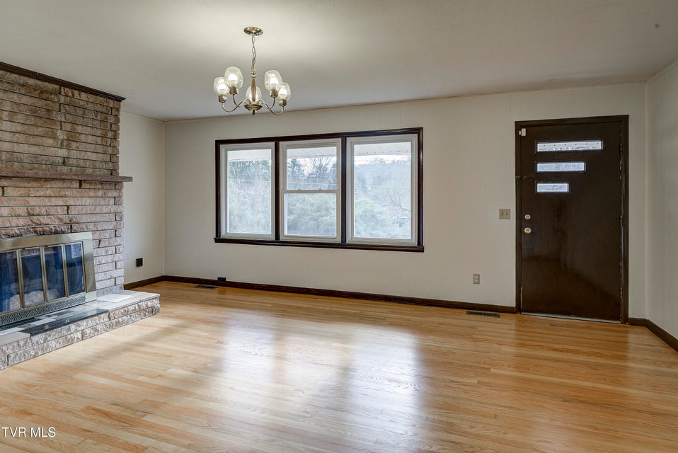 Photo #8: 360 Highway 75 