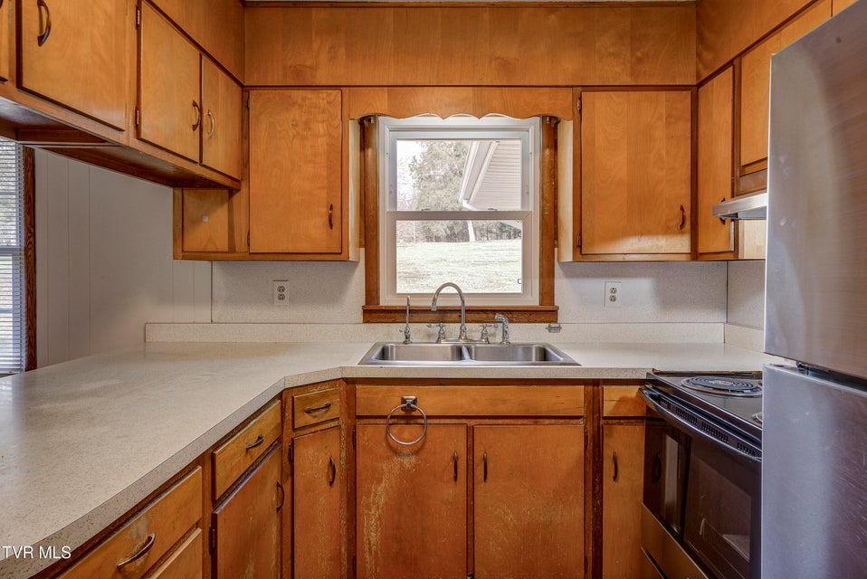 Photo #12: 360 Highway 75 