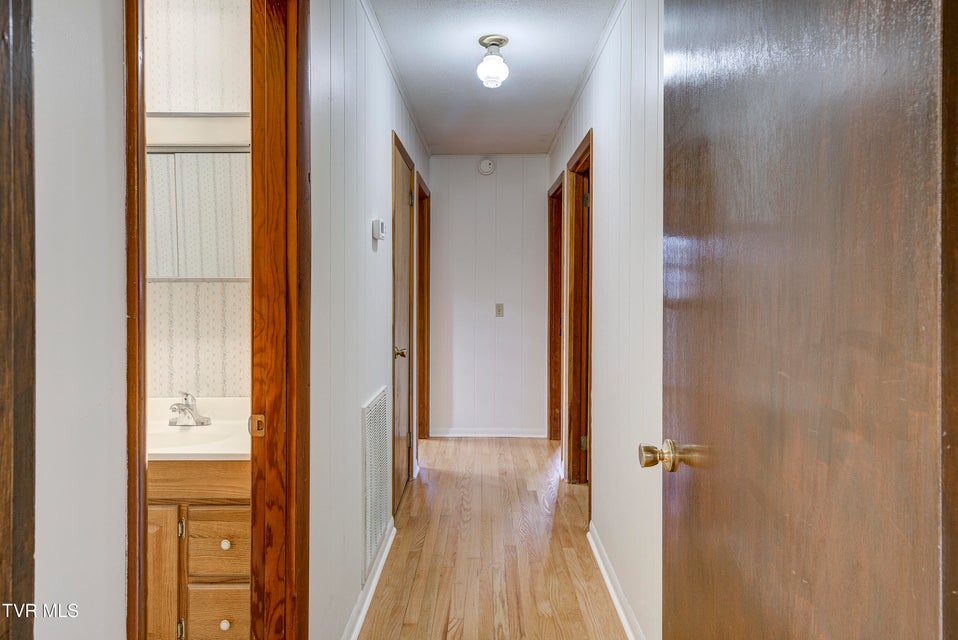 Photo #16: 360 Highway 75 