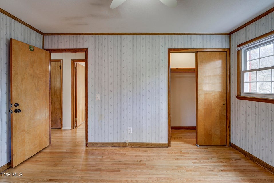 Photo #25: 360 Highway 75 