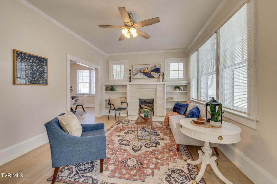 Photo #4: 631 Taylor Street