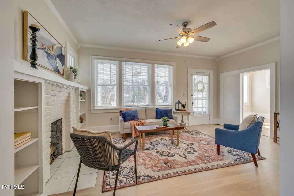 Photo #5: 631 Taylor Street