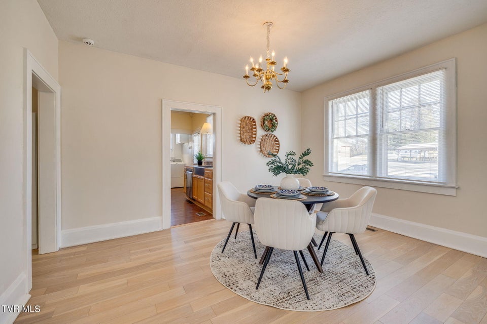 Photo #9: 631 Taylor Street