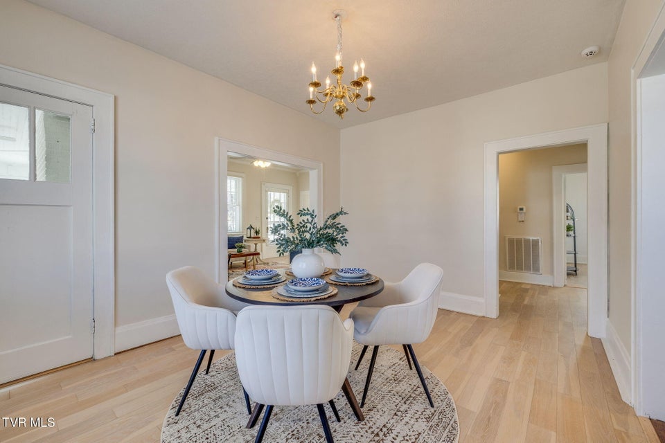 Photo #8: 631 Taylor Street