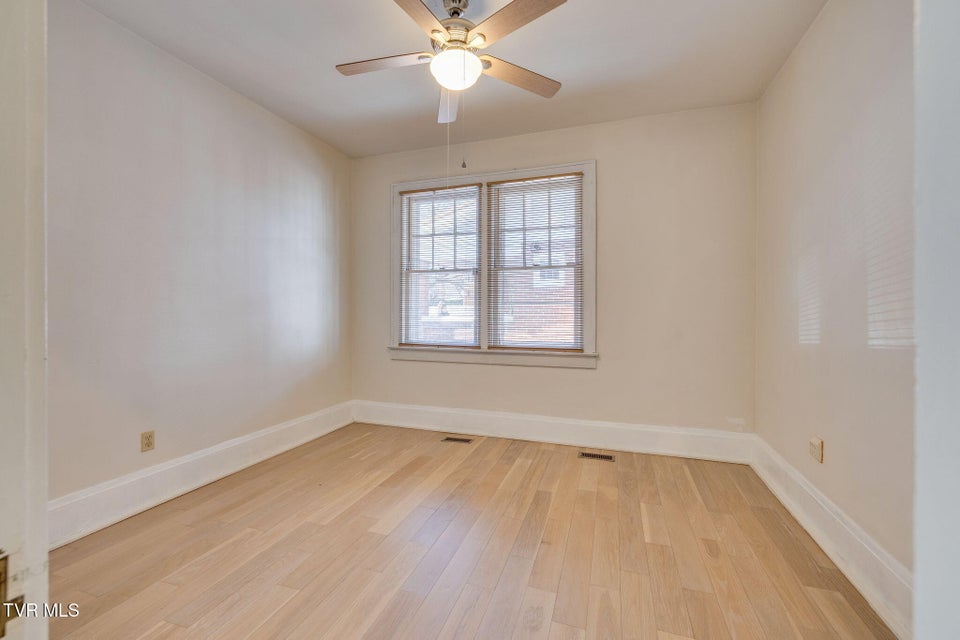 Photo #17: 631 Taylor Street