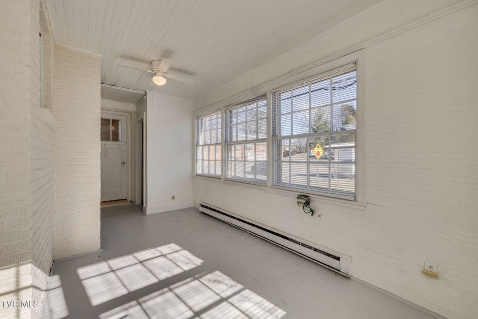 Photo #22: 631 Taylor Street