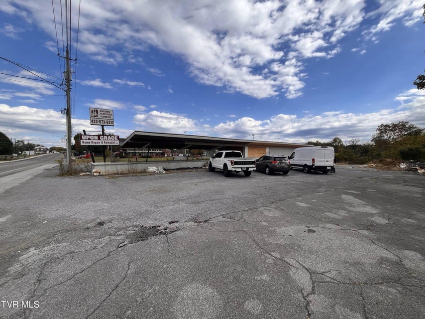 Photo #3: 227 Bluff City Highway Highway