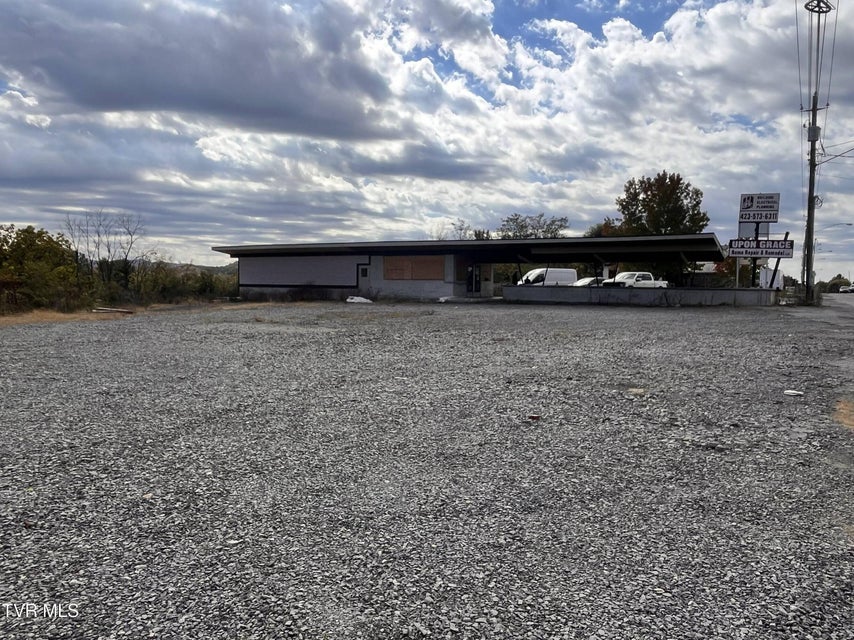 Photo #7: 227 Bluff City Highway Highway