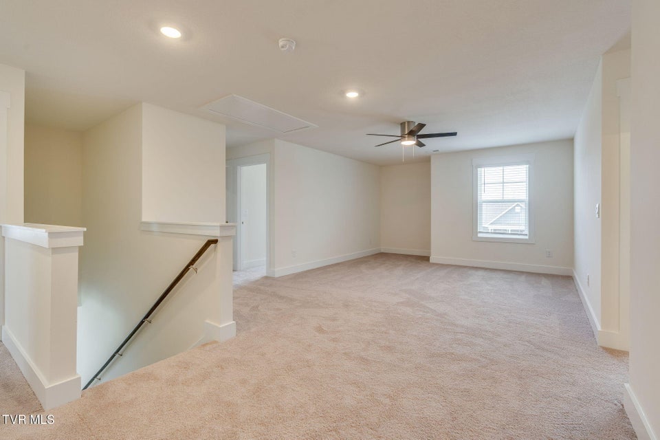 Photo #21: 332 Cookie Loop