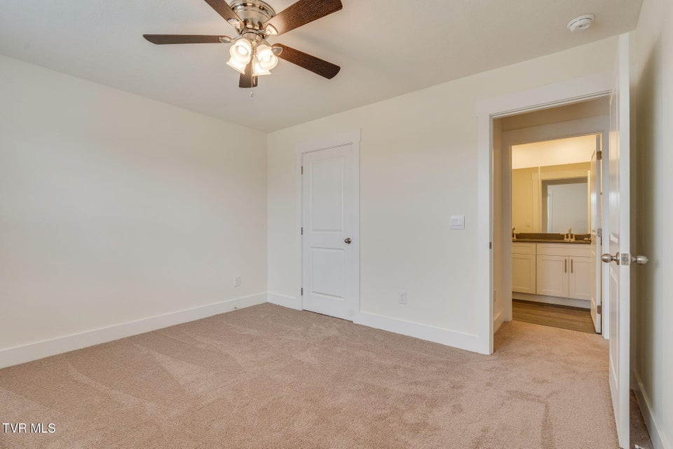 Photo #32: 332 Cookie Loop