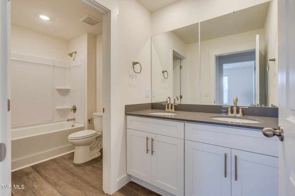 Photo #33: 332 Cookie Loop