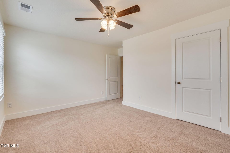 Photo #35: 332 Cookie Loop