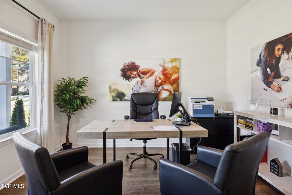 Photo #16: 115 Mint Court 