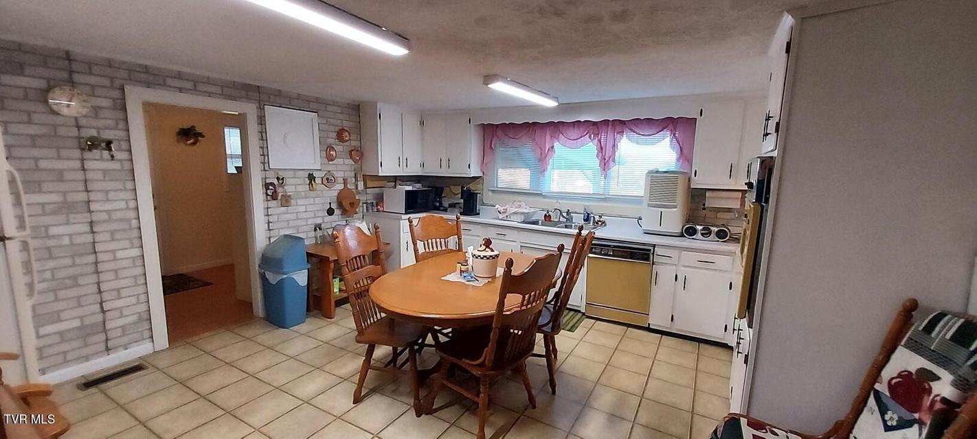 Photo #13: 293 Sub Hollow Dr. 