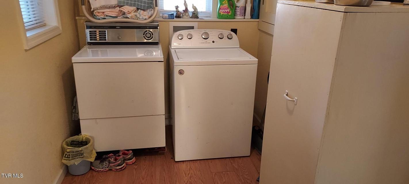 Photo #32: 293 Sub Hollow Dr. 