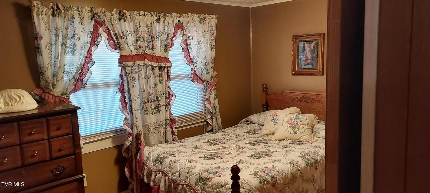 Photo #21: 293 Sub Hollow Dr. 