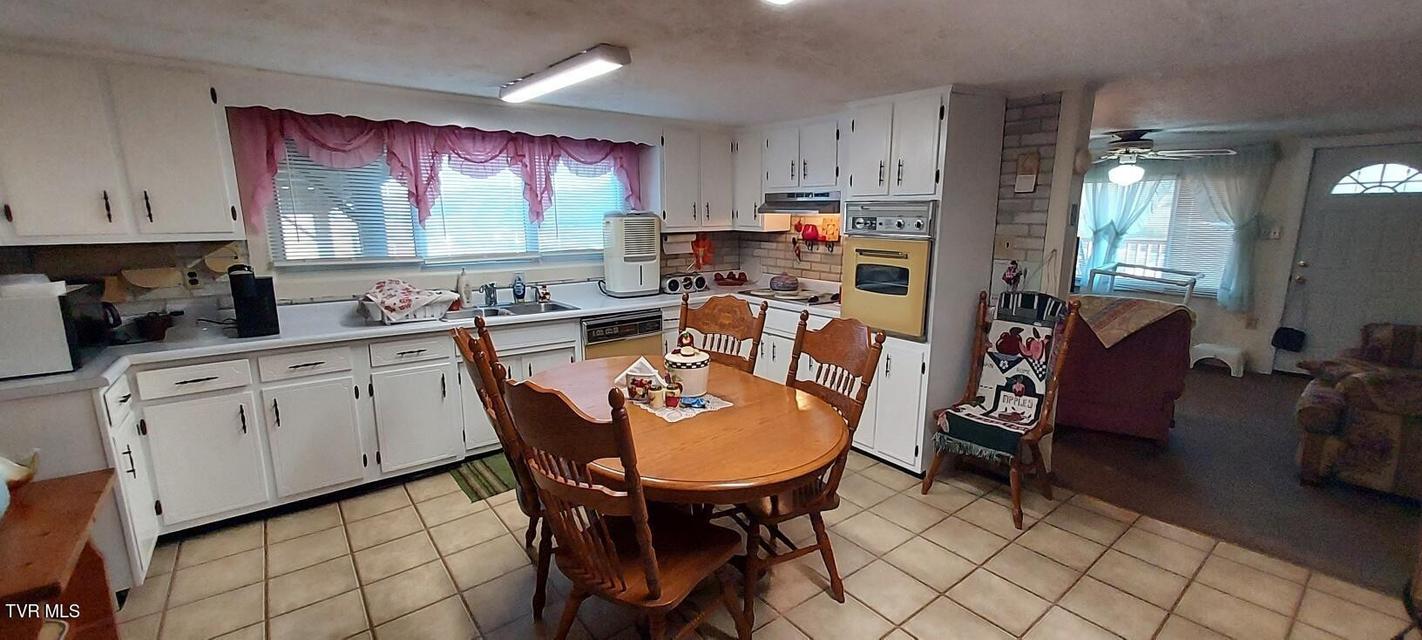 Photo #10: 293 Sub Hollow Dr. 