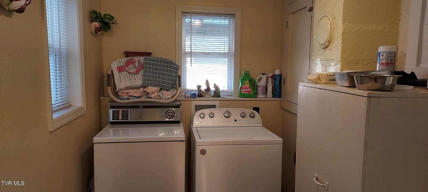 Photo #33: 293 Sub Hollow Dr. 