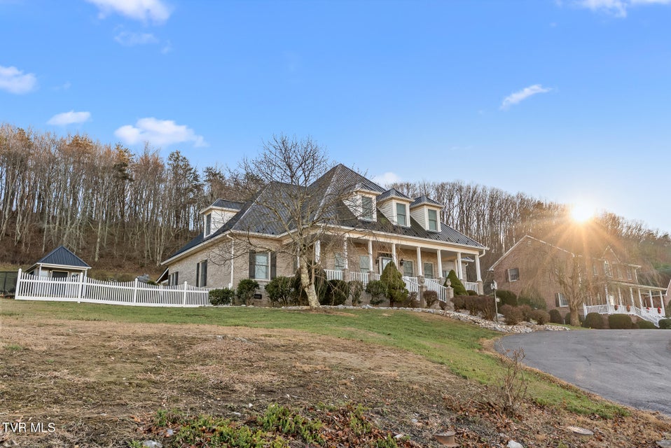 Photo #10: 165 Century Court