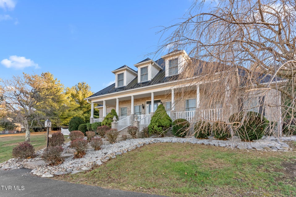 Photo #13: 165 Century Court