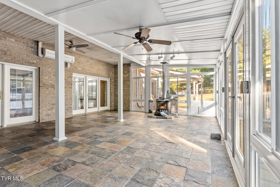 Photo #33: 165 Century Court