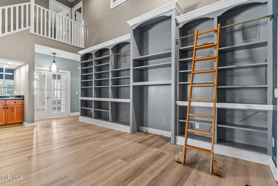 Photo #30: 165 Century Court