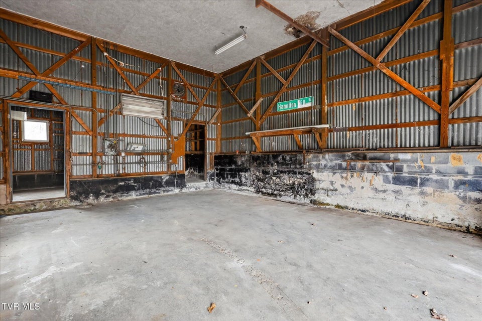 Photo #29: 10657 Oak Grove Road