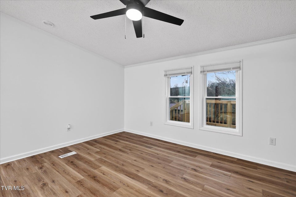 Photo #18: 10657 Oak Grove Road