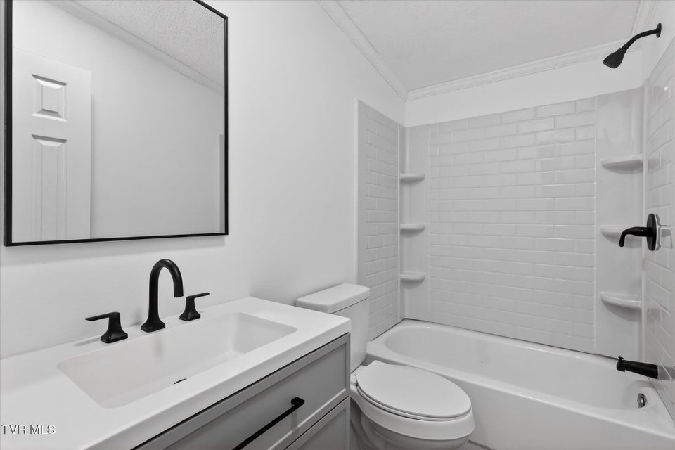 Photo #24: 10657 Oak Grove Road