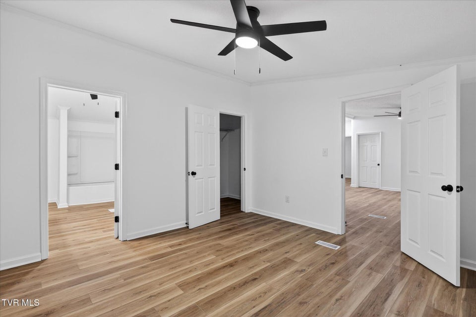 Photo #5: 10657 Oak Grove Road