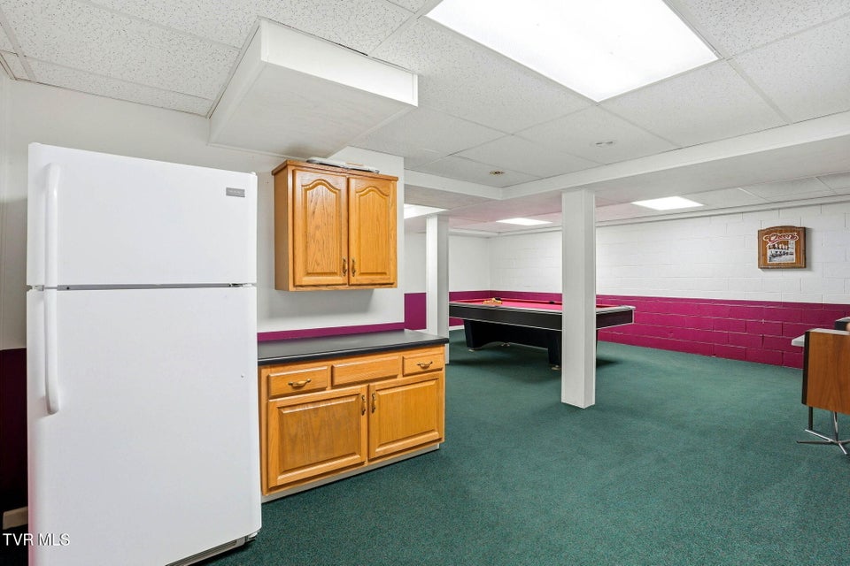 Photo #35: 3914 Leaf Point