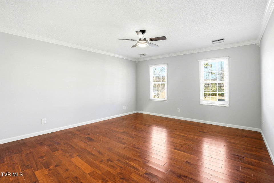 Photo #20: 3914 Leaf Point