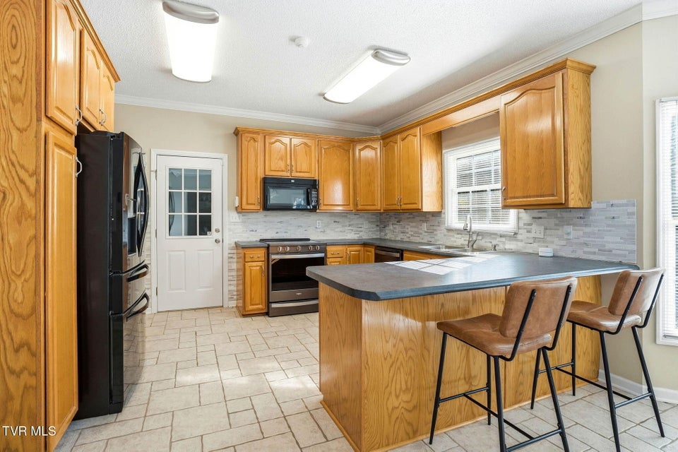 Photo #12: 3914 Leaf Point