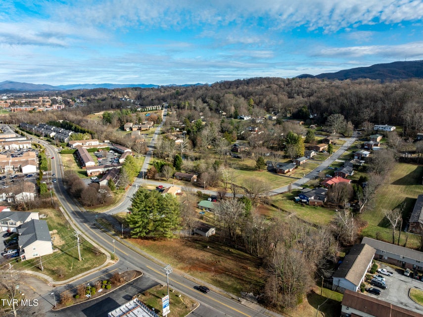 Photo #8: 2301 Greenwood Drive