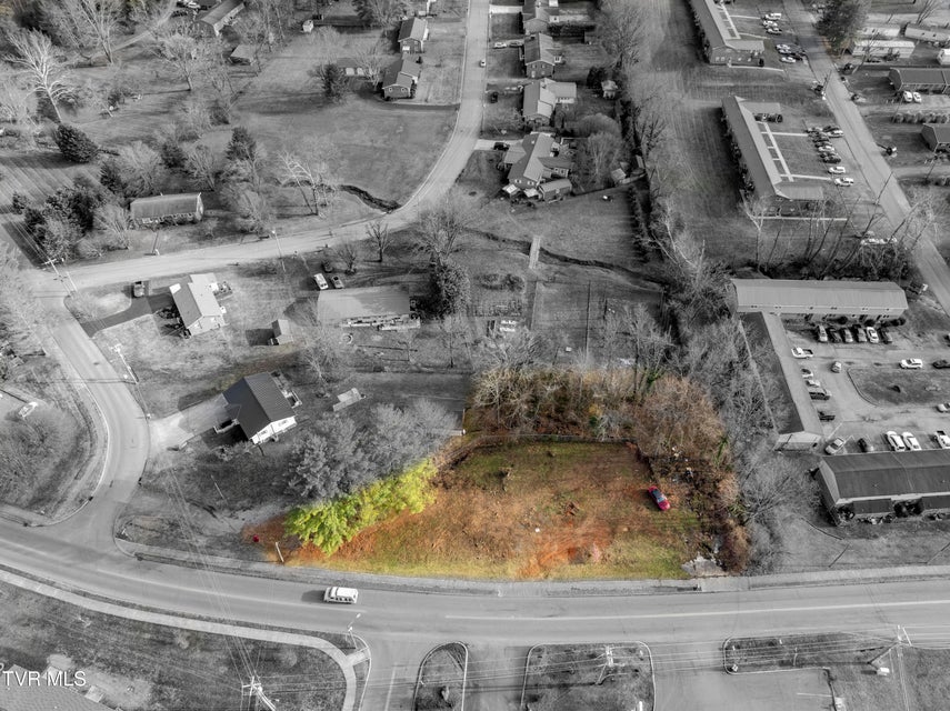 Photo #18: 2301 Greenwood Drive