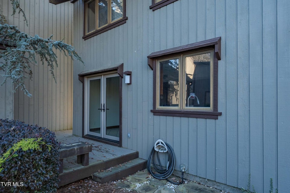 Photo #46: 15 Crown Circle