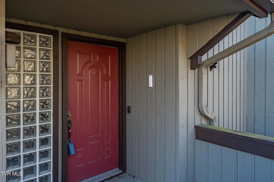 Photo #49: 15 Crown Circle