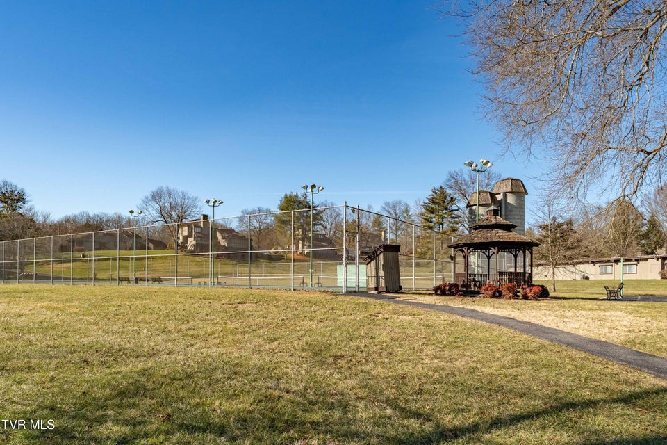 Photo #35: 15 Crown Circle