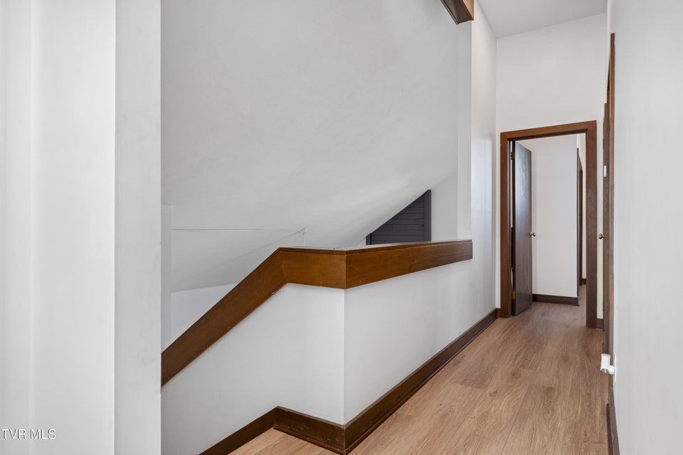 Photo #16: 15 Crown Circle