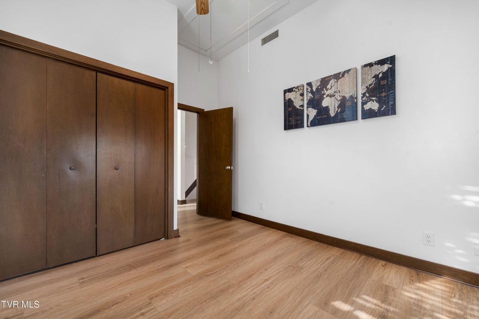 Photo #20: 15 Crown Circle