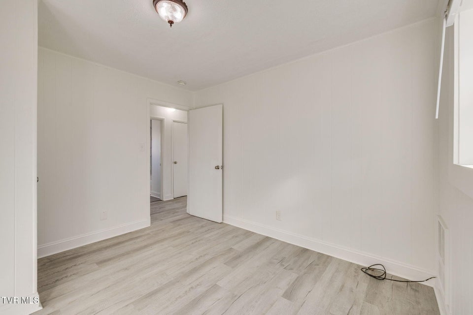 Photo #20: 507 Robinson Drive