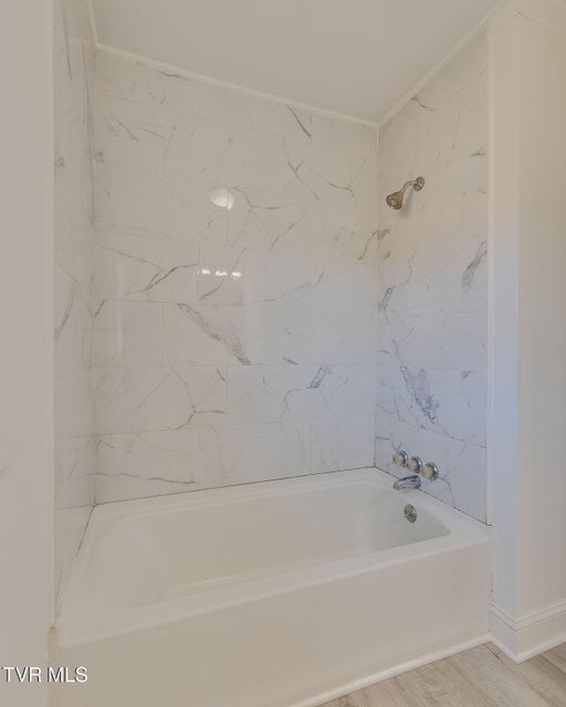 Photo #14: 507 Robinson Drive