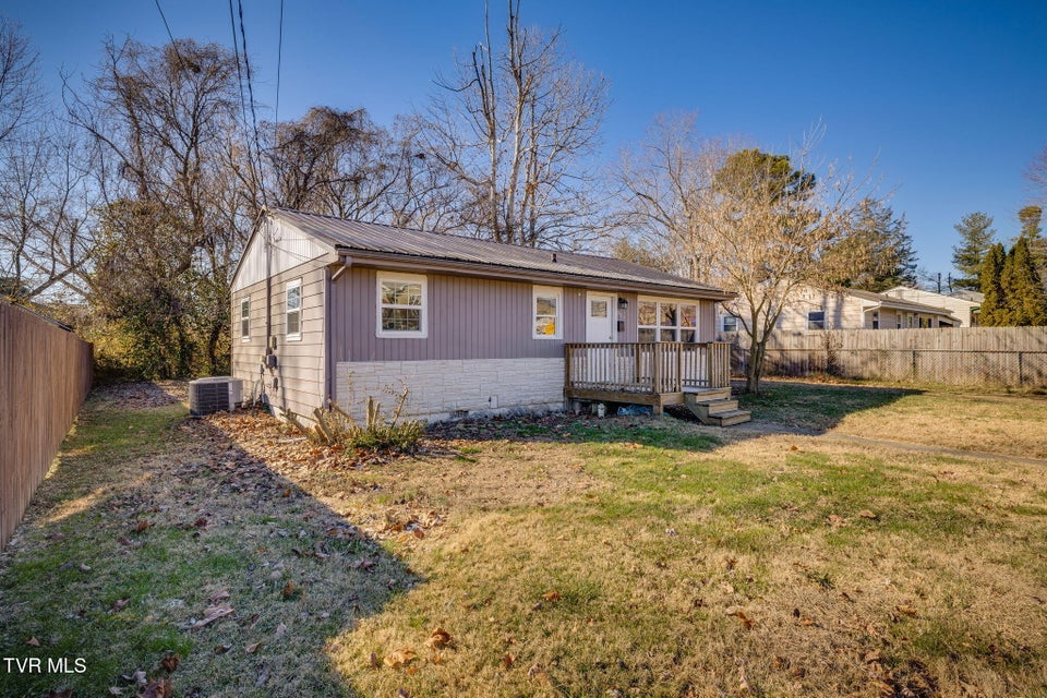 Photo #26: 507 Robinson Drive