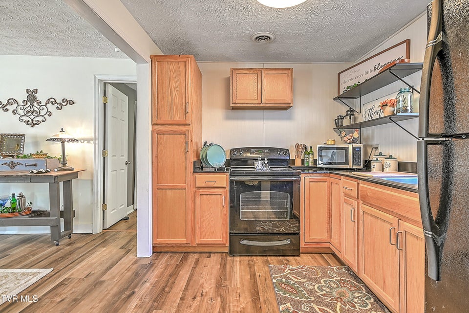 Photo #16: 106 Saint Louis Avenue