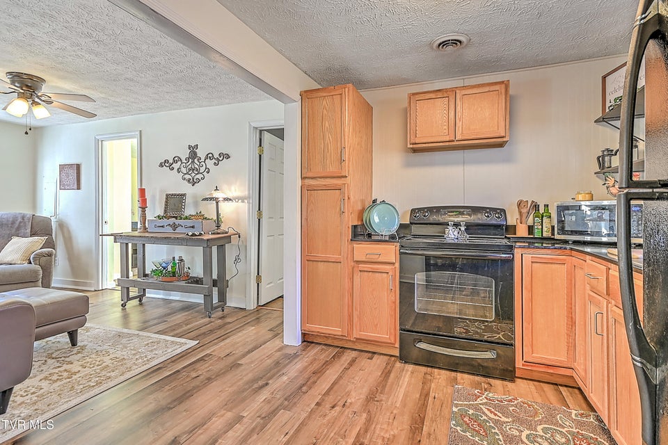 Photo #17: 106 Saint Louis Avenue