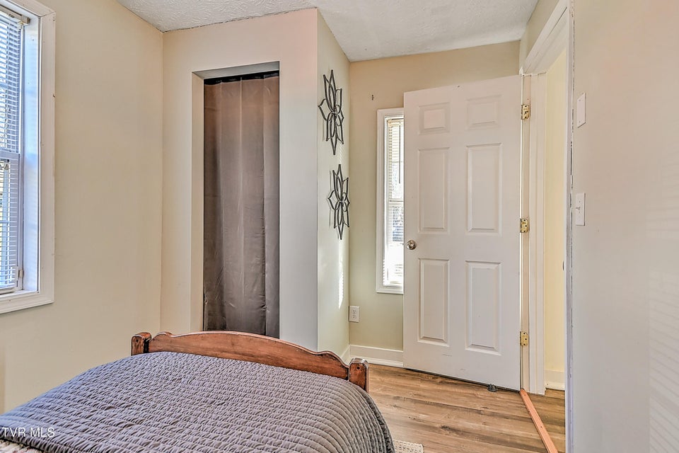 Photo #19: 106 Saint Louis Avenue